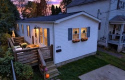 820 Throop Street, Dunmore, PA 18512