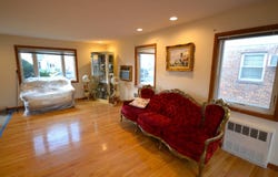 186 Whitehall road S, s garden city, NY 11530