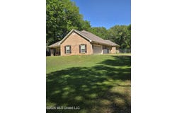 8300 Springridge Road, Terry, MS 39170