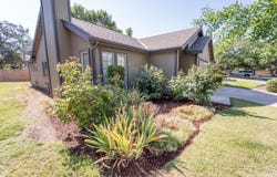 2544 E Tulare Avenue, Visalia, CA 93292
