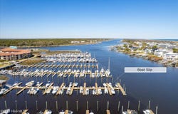 215 Silver Sloop Way, Carolina Beach, NC 28428