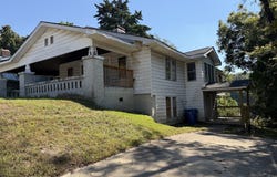 1711 MOUNTAIN DRIVE, TARRANT, AL 35217