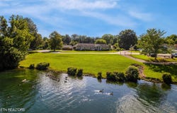 300 Riverside Drive, Clinton, TN 37716