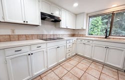 4246 SPRING ROCK Cir, WestLinn, OR 97068