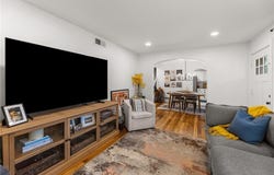 3231 Somerset Drive, Prairie Village, KS 66206