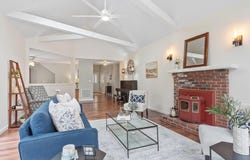 17 Stone Pound Ln, Atkinson, NH 03811