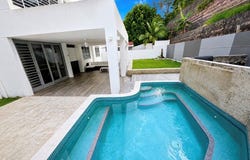 E 11 REINA VICTORIA, GUAYNABO, 00969