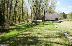 17532 A P HILL BOULEVARD, BOWLING GREEN, VA 22427