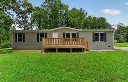 665 Camp Belle Air Rd, Sparta, TN 38583