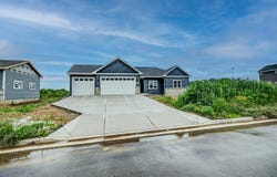 409 Chad Trail, Arlington, WI 53911