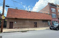 219-221-223 S WASHINGTON ST, WILKES BARRE, PA 18701