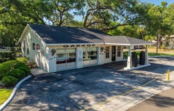 11415 E BROADWAY Avenue, SEFFNER, FL 33584