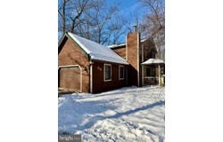 212 BEAR RUN Drive, DRUMS, PA 18222