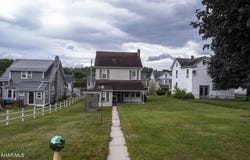 721 W 2nd Street, Williamsburg, PA 16693