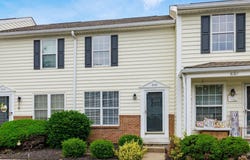 8185 Olde Richmond Lane, Westerville, OH 43081