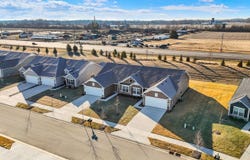 7111 Lillian Place, Cumberland, IN 46229