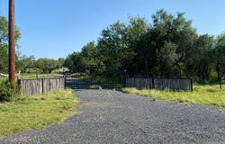 523 Kahn Dr, Rio Frio, TX 78879