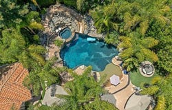 421 Whitegate Road, Thousand Oaks, CA 91320