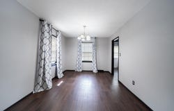 617 N Willow Dr, Derby, KS 67037