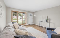 267 Holly Lane, Elk Grove Village, IL 60007