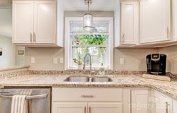 51 Alfson Circle, Hendersonville, NC 28792