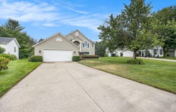1527 Wiersma Drive, Zeeland, MI 49464