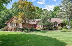 43484 Scenic Lane, Northville, MI 48167