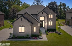 5962 Park, Washington Twp, MI 48095