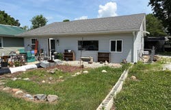 712 W Kickapoo, Hartford City, IN 47348