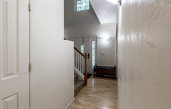2737 HALLMARK Ln, Eugene, OR 97405