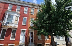 447 W KING STREET, YORK, PA 17401