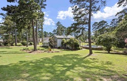 1506 Lands End Pt S, Russellville, AR 72802