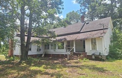 880 Sellers Rd, Baxley, GA 31513