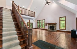 3417 S Cleveland Massillon Road, Barberton, OH 44203