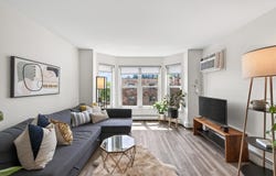 720 3rd Avenue NE 312, Minneapolis, MN 55413