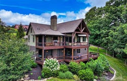 84 Meadow Top Lane, Hendersonville, NC 28792