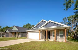 1605 S 9th Street, Ocean Springs, MS 39564