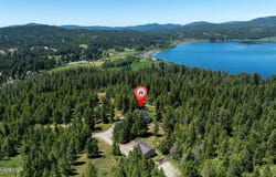 17536 W JULIA DR, Hauser, ID 83854