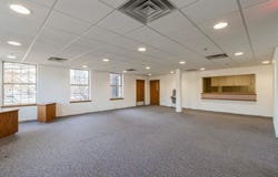 520 10th Ave, Coralville, IA 52241
