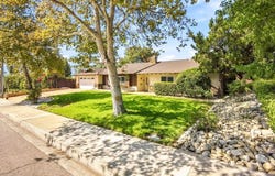 2285 N Indian Hill, Claremont, CA 91711