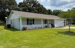 105 Leigh Circle, Ocean Springs, MS 39564