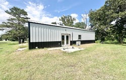420 W Forest Boulevard, McLoud, OK 74851