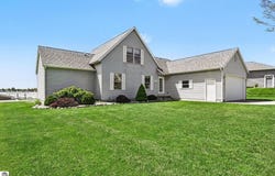 6628 Spinnaker Drive, Crystal, MI 48818