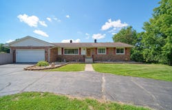 6060 Lansing Avenue, Jackson, MI 49201