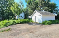 205 E 6th Street, Morris, MN 56267