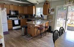 80 NE 15TH AVE, Milton-Freewater, OR 97862