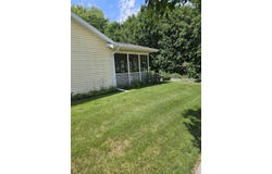 480 Maddie Ln, Tiffin, IA 52340
