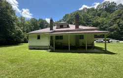 2065 Coeburn Road, Clintwood, VA 24228