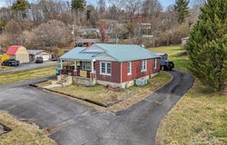 286 Skyland Drive, Sylva, NC 28779