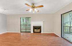 101 Pine Forest E-17, Maumelle, AR 72113